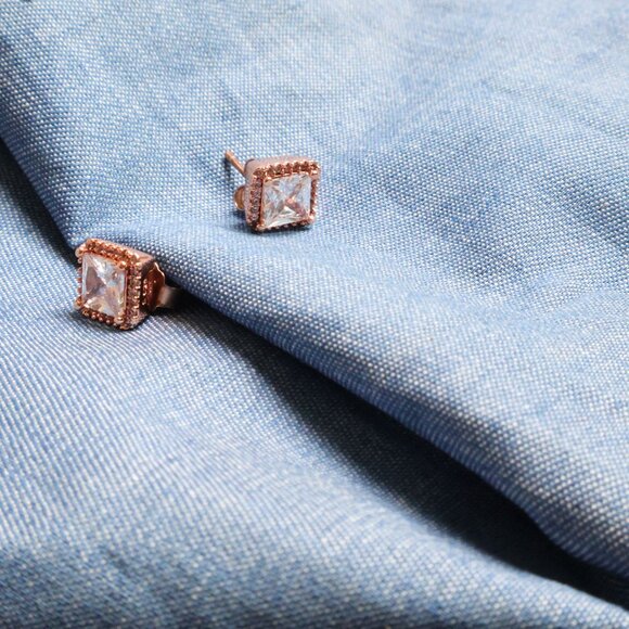 Pandora Square Sparkle Clear Halo Stud Earrings in Rose Gold - Picture 3 of 3